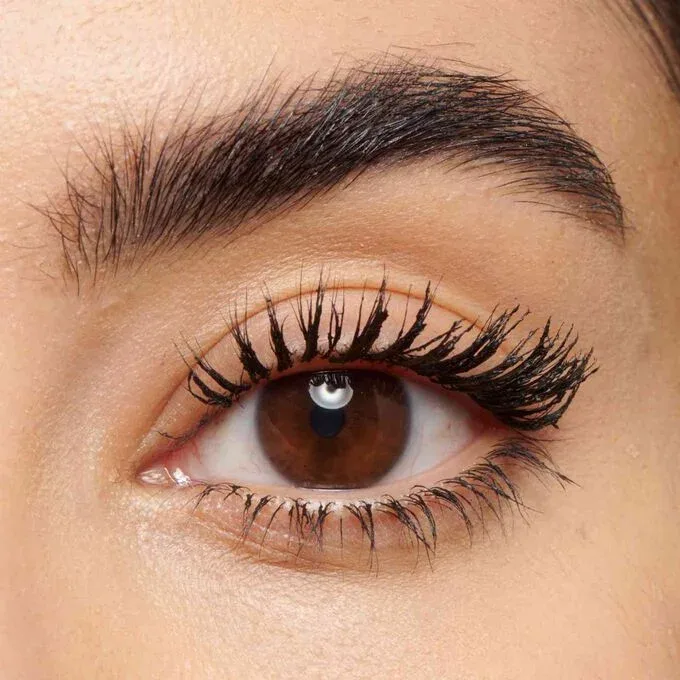 CLARINS Wonder Volume Mascara XXL – Long Wear Volumizing Mascara thumbnail 3