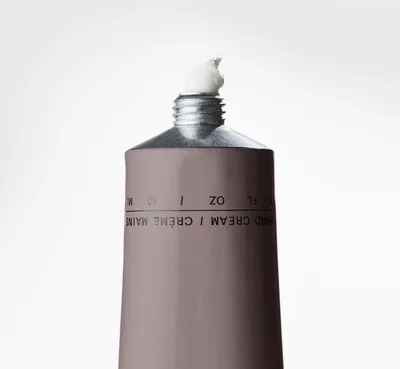 SALT&STONE Black Rose & Oud Hand Cream thumbnail 2