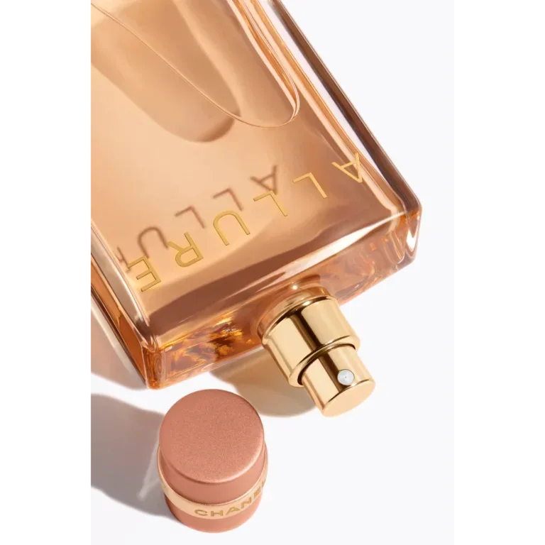 CHANEL ALLURE Eau de Parfum thumbnail 2