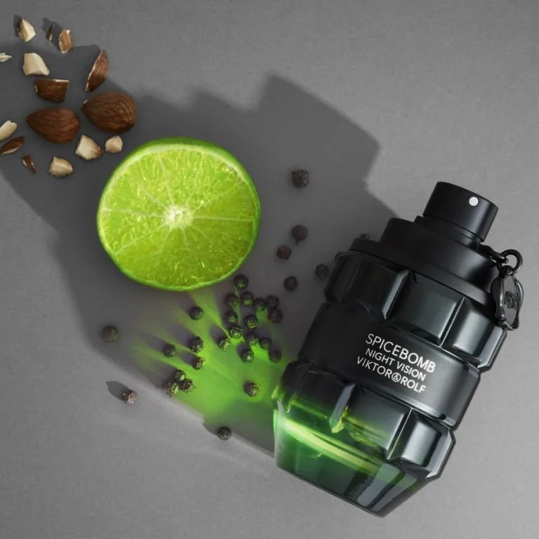 Spicebomb Nightvision Eau de Toilette thumbnail 2