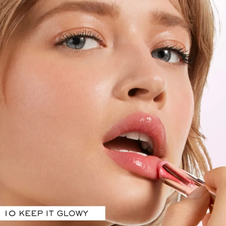 Idôle Butterglow Hydrating Lip Balm thumbnail 2
