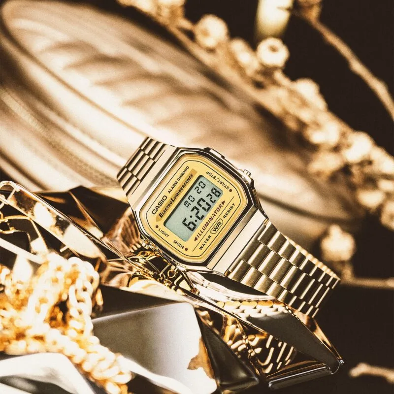 Casio Retro Gold Digital thumbnail 2