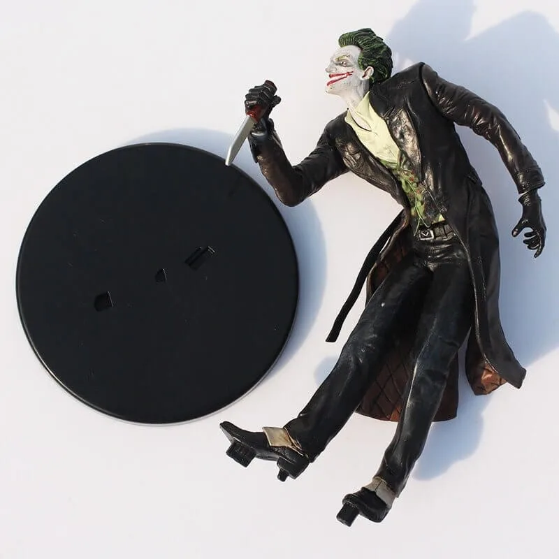 Joker Arkham Origins Action Figure thumbnail 4